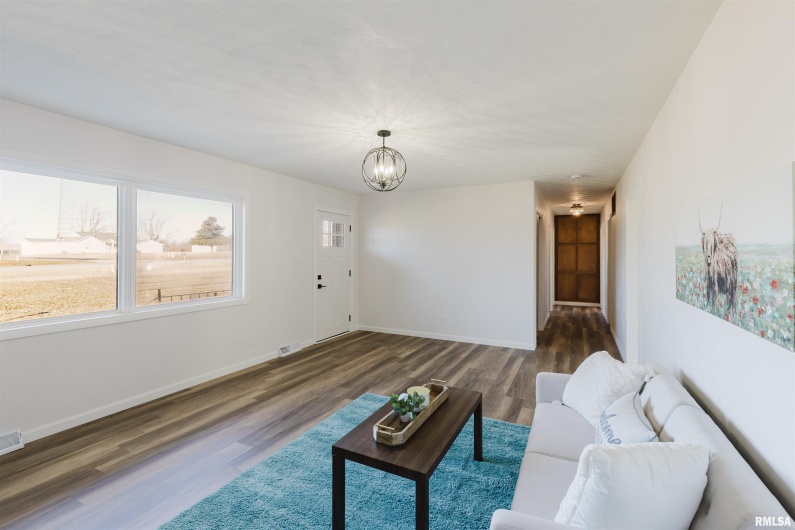 17666 Highway 37 Route, West Frankfort, Illinois 62896, 3 Bedrooms Bedrooms, 0 ,2 BathroomsBathrooms,Residential,For Sale,Highway 37,0,RMAPA1263704