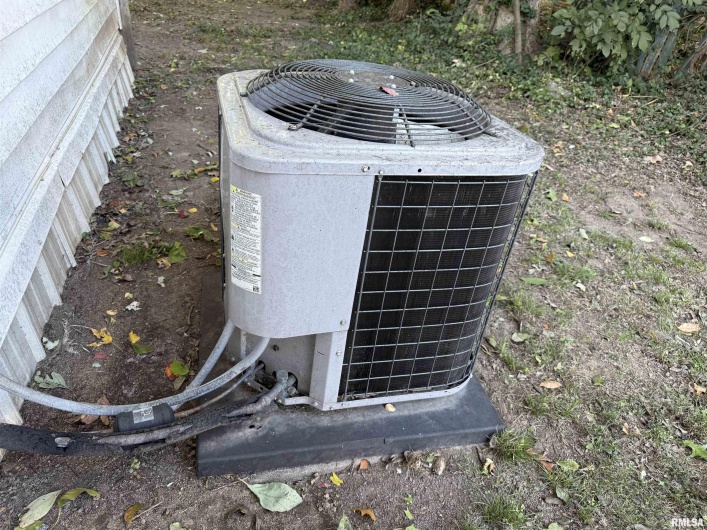 806 Rodd Street, Carterville, Illinois 62959, 1 Bedroom Bedrooms, 0 ,1 BathroomBathrooms,Residential,For Sale,Rodd,0,RMAPA1263719