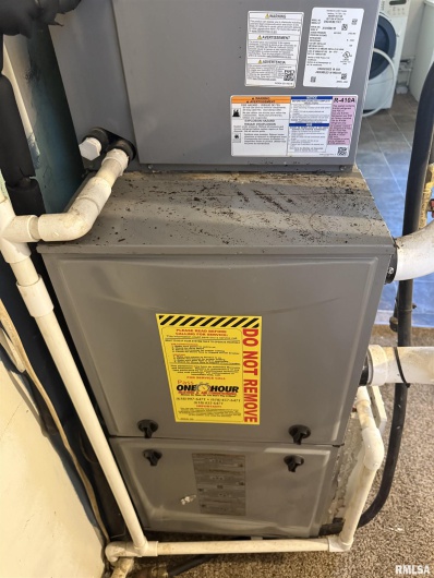 806 Rodd Street, Carterville, Illinois 62959, 1 Bedroom Bedrooms, 0 ,1 BathroomBathrooms,Residential,For Sale,Rodd,0,RMAPA1263719