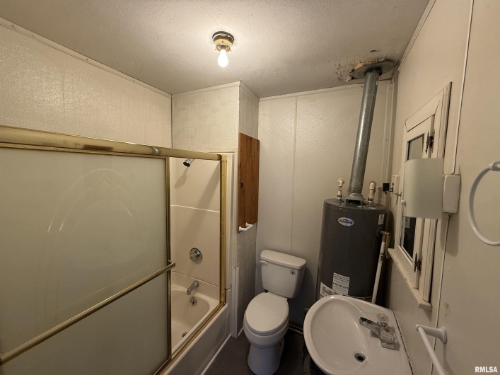 806 Rodd Street, Carterville, Illinois 62959, 1 Bedroom Bedrooms, 0 ,1 BathroomBathrooms,Residential,For Sale,Rodd,0,RMAPA1263719