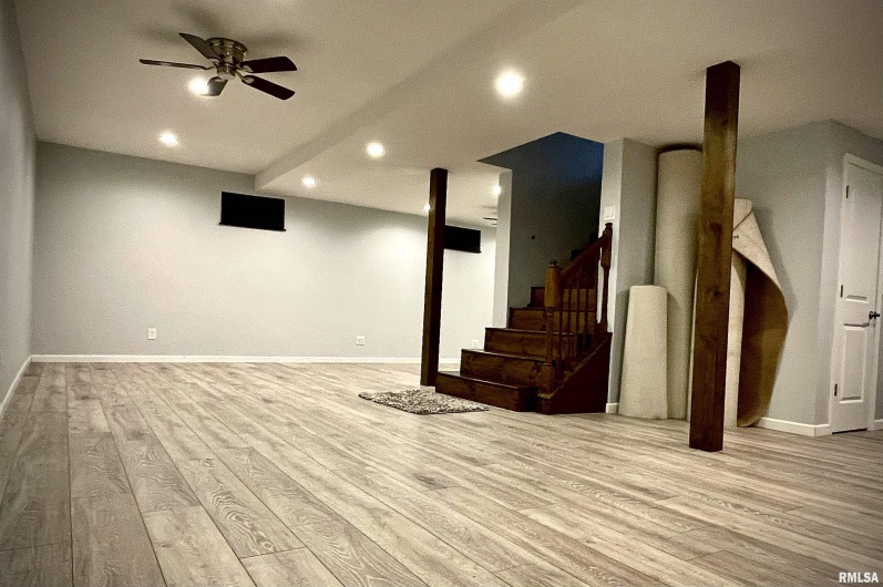 112 HILLCREST Drive, Goreville, Illinois 62939, 4 Bedrooms Bedrooms, 0 ,3 BathroomsBathrooms,Residential,For Sale,HILLCREST,0,RMAPA1263720