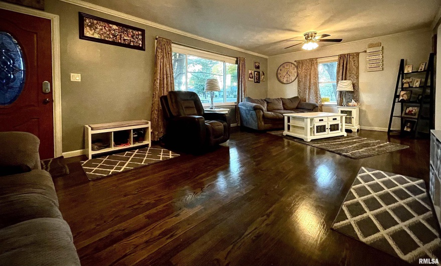 112 HILLCREST Drive, Goreville, Illinois 62939, 4 Bedrooms Bedrooms, 0 ,3 BathroomsBathrooms,Residential,For Sale,HILLCREST,0,RMAPA1263720