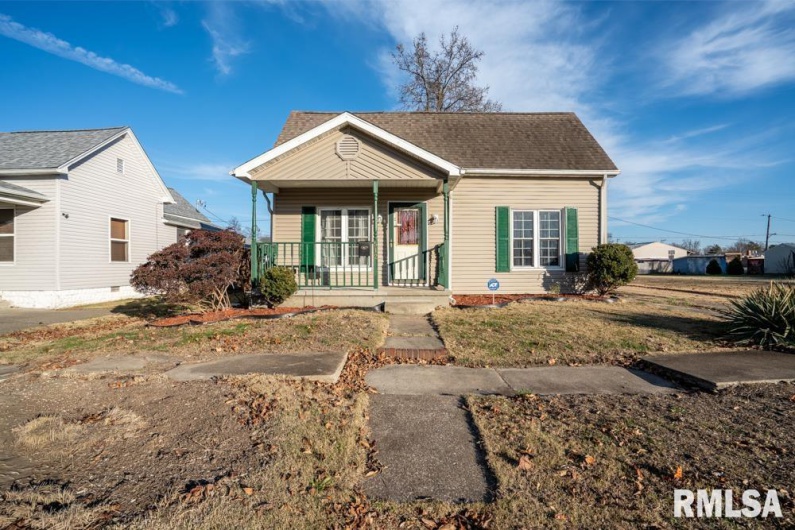 512 16TH Street, Herrin, Illinois 62948, 2 Bedrooms Bedrooms, 0 ,1 BathroomBathrooms,Residential,For Sale,16TH,0,RMAPA1263729