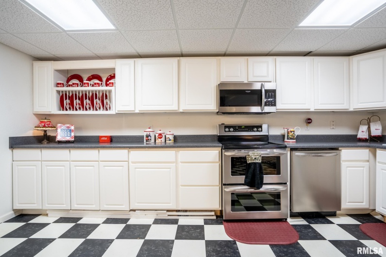 12451 Dahmer Way, Carterville, Illinois 62918, 5 Bedrooms Bedrooms, 0 ,3 BathroomsBathrooms,Residential,For Sale,Dahmer,0,RMAPA1263732