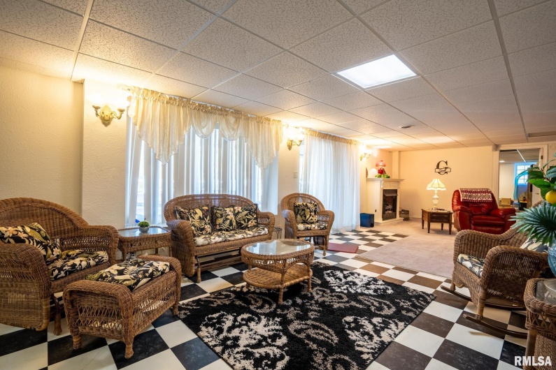 12451 Dahmer Way, Carterville, Illinois 62918, 5 Bedrooms Bedrooms, 0 ,3 BathroomsBathrooms,Residential,For Sale,Dahmer,0,RMAPA1263732