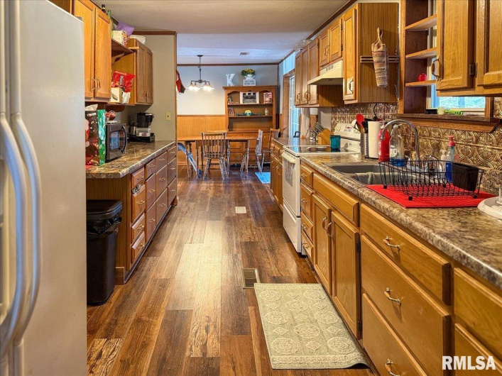 24 Fox Trott Lane, Golconda, Illinois 62938, 3 Bedrooms Bedrooms, 0 ,2 BathroomsBathrooms,Residential,For Sale,Fox Trott,0,RMAPA1263733