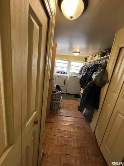 212 MAIN Street, Eddyville, Illinois 62928, 3 Bedrooms Bedrooms, 0 ,1 BathroomBathrooms,Residential,For Sale,MAIN,0,RMAPA1263734