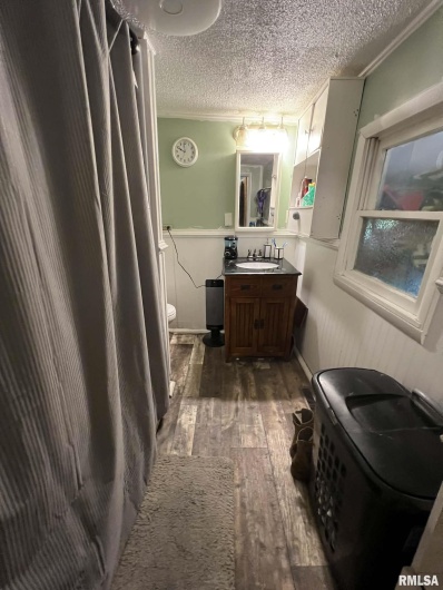 212 MAIN Street, Eddyville, Illinois 62928, 3 Bedrooms Bedrooms, 0 ,1 BathroomBathrooms,Residential,For Sale,MAIN,0,RMAPA1263734