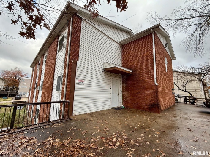 410 Freeman Street, Carbondale, Illinois 62901, 0 , 0 ,0,Residential Income,For Sale,Freeman,0,RMAPA1263735