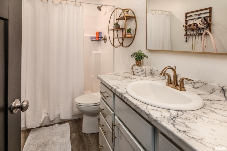 306 PENNSYLVANIA Avenue, Carterville, Illinois 62918, 3 Bedrooms Bedrooms, 0 ,2 BathroomsBathrooms,Residential,For Sale,PENNSYLVANIA,0,RMAPA1263741