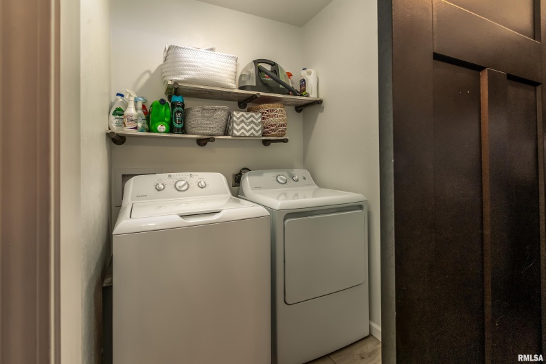 306 PENNSYLVANIA Avenue, Carterville, Illinois 62918, 3 Bedrooms Bedrooms, 0 ,2 BathroomsBathrooms,Residential,For Sale,PENNSYLVANIA,0,RMAPA1263741