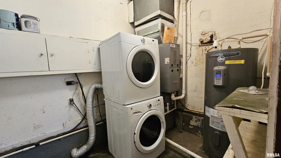 804 HARRISON Street, Herrin, Illinois 62948, 2 Bedrooms Bedrooms, 0 ,1 BathroomBathrooms,Residential,For Sale,HARRISON,0,RMAPA1263747