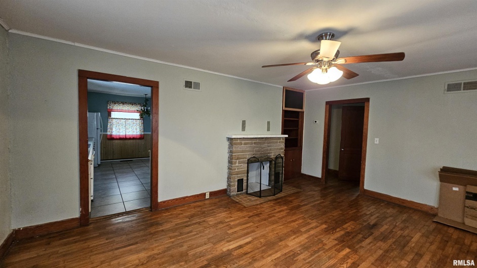 804 HARRISON Street, Herrin, Illinois 62948, 2 Bedrooms Bedrooms, 0 ,1 BathroomBathrooms,Residential,For Sale,HARRISON,0,RMAPA1263747