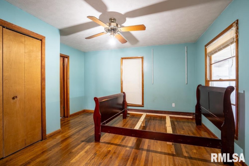 913 12TH Street, Herrin, Illinois 62948, 3 Bedrooms Bedrooms, 0 ,1 BathroomBathrooms,Residential,For Sale,12TH,0,RMAPA1263768