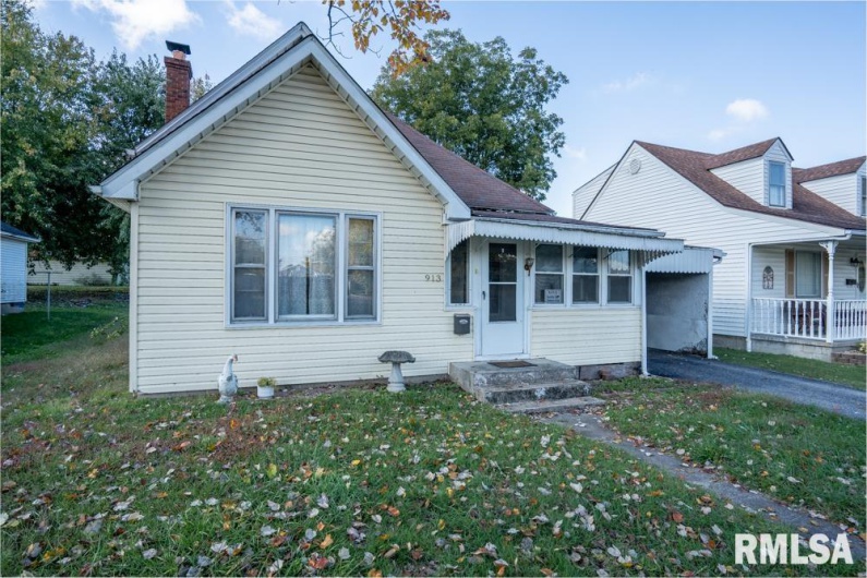 913 12TH Street, Herrin, Illinois 62948, 3 Bedrooms Bedrooms, 0 ,1 BathroomBathrooms,Residential,For Sale,12TH,0,RMAPA1263768