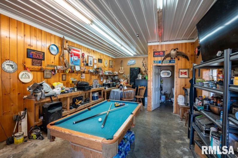 13261 CASEY Road, Marion, Illinois 62959, 3 Bedrooms Bedrooms, 0 ,2 BathroomsBathrooms,Residential,For Sale,CASEY,0,RMAPA1263769