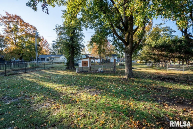 1104 POPLAR Street, Herrin, Illinois 62948, 3 Bedrooms Bedrooms, 0 ,1 BathroomBathrooms,Residential,For Sale,POPLAR,0,RMAPA1263795