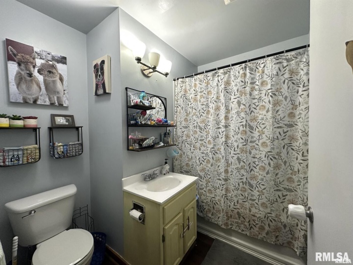 525 NORTH Street, Murphysboro, Illinois 62966, 2 Bedrooms Bedrooms, 0 ,1 BathroomBathrooms,Residential,For Sale,NORTH,0,RMAPA1263889