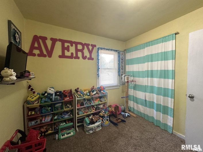 525 NORTH Street, Murphysboro, Illinois 62966, 2 Bedrooms Bedrooms, 0 ,1 BathroomBathrooms,Residential,For Sale,NORTH,0,RMAPA1263889