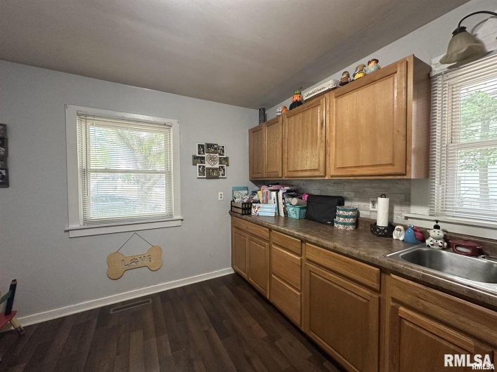 525 NORTH Street, Murphysboro, Illinois 62966, 2 Bedrooms Bedrooms, 0 ,1 BathroomBathrooms,Residential,For Sale,NORTH,0,RMAPA1263889