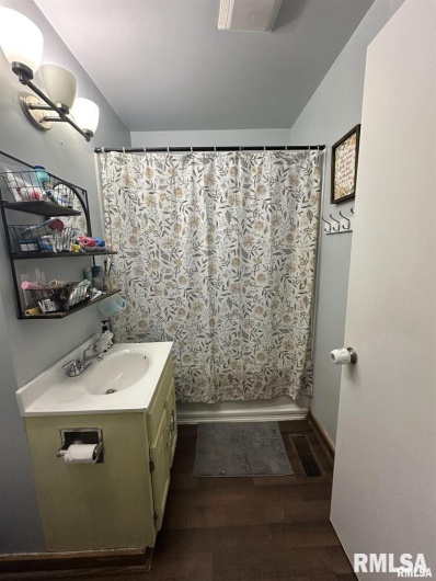 525 NORTH Street, Murphysboro, Illinois 62966, 2 Bedrooms Bedrooms, 0 ,1 BathroomBathrooms,Residential,For Sale,NORTH,0,RMAPA1263889