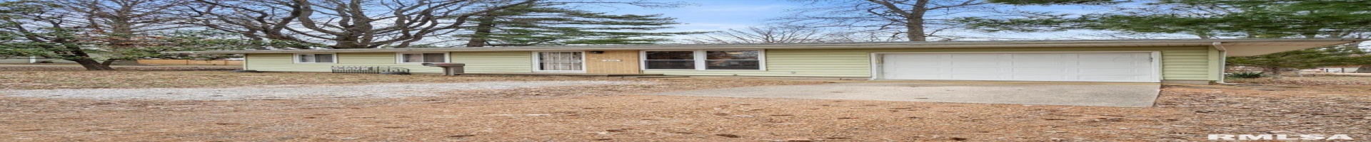 520 6TH Street, Herrin, Illinois 62948, 3 Bedrooms Bedrooms, 0 ,1 BathroomBathrooms,Residential,For Sale,6TH,0,RMAPA1263321