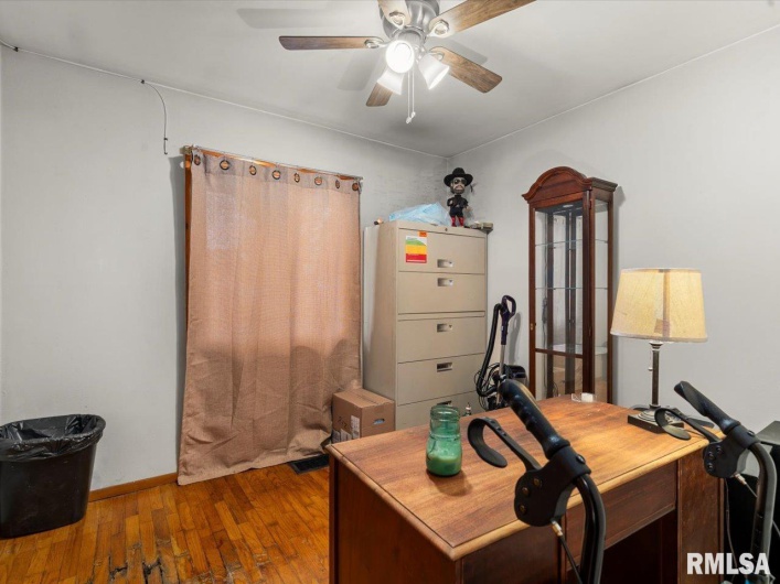 520 6TH Street, Herrin, Illinois 62948, 3 Bedrooms Bedrooms, 0 ,1 BathroomBathrooms,Residential,For Sale,6TH,0,RMAPA1263321