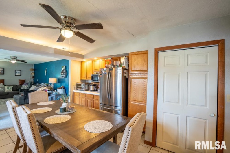 116 CIRCLE Drive, Herrin, Illinois 62948, 3 Bedrooms Bedrooms, 0 ,1 BathroomBathrooms,Residential,For Sale,CIRCLE,0,RMAPA1263904