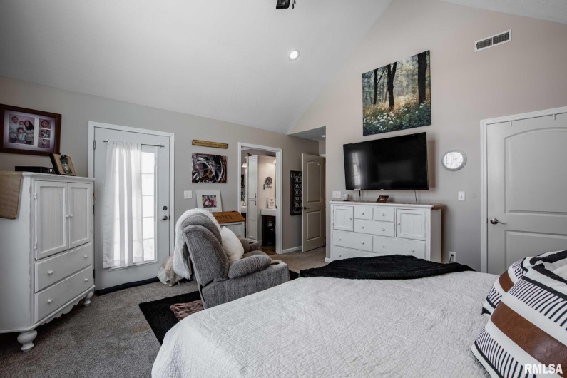 1135 Palzo Road, Creal Springs, Illinois 62922, 3 Bedrooms Bedrooms, 0 ,2 BathroomsBathrooms,Residential,For Sale,Palzo,0,RMAPA1263923