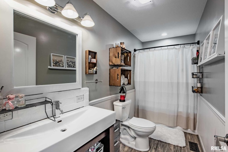 1135 Palzo Road, Creal Springs, Illinois 62922, 3 Bedrooms Bedrooms, 0 ,2 BathroomsBathrooms,Residential,For Sale,Palzo,0,RMAPA1263923