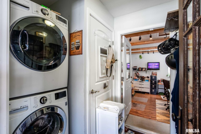 1135 Palzo Road, Creal Springs, Illinois 62922, 3 Bedrooms Bedrooms, 0 ,2 BathroomsBathrooms,Residential,For Sale,Palzo,0,RMAPA1263923