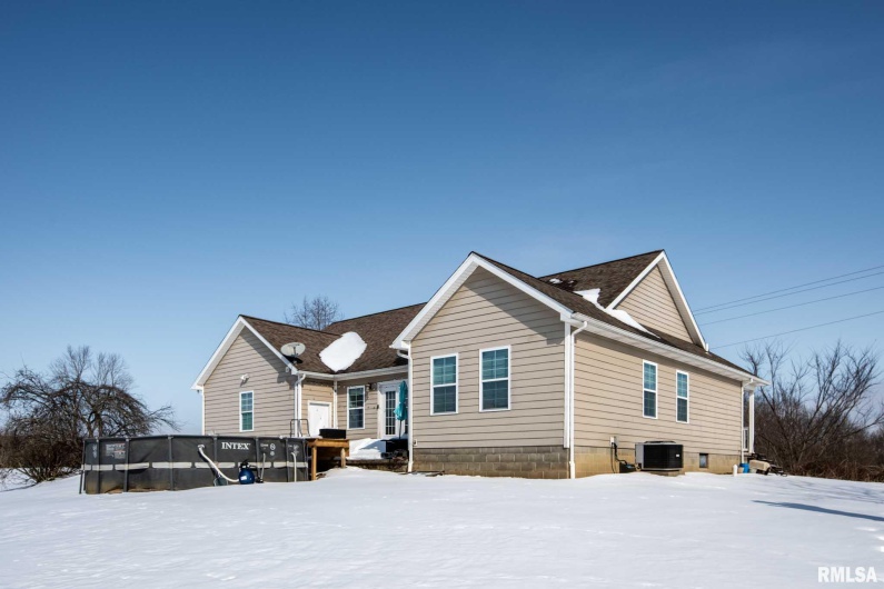 1135 Palzo Road, Creal Springs, Illinois 62922, 3 Bedrooms Bedrooms, 0 ,2 BathroomsBathrooms,Residential,For Sale,Palzo,0,RMAPA1263923