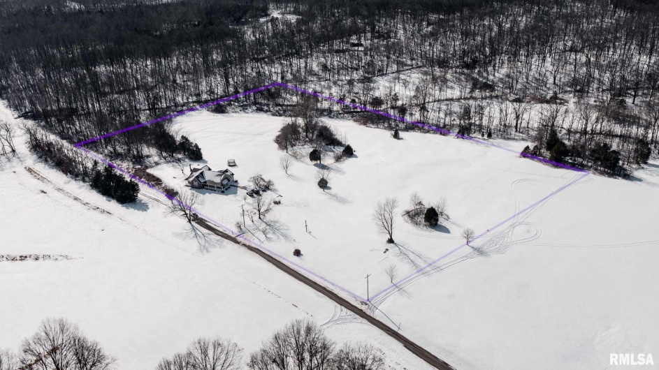 1135 Palzo Road, Creal Springs, Illinois 62922, 3 Bedrooms Bedrooms, 0 ,2 BathroomsBathrooms,Residential,For Sale,Palzo,0,RMAPA1263923