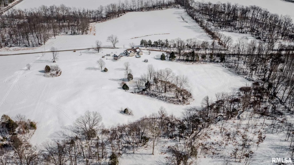 1135 Palzo Road, Creal Springs, Illinois 62922, 3 Bedrooms Bedrooms, 0 ,2 BathroomsBathrooms,Residential,For Sale,Palzo,0,RMAPA1263923