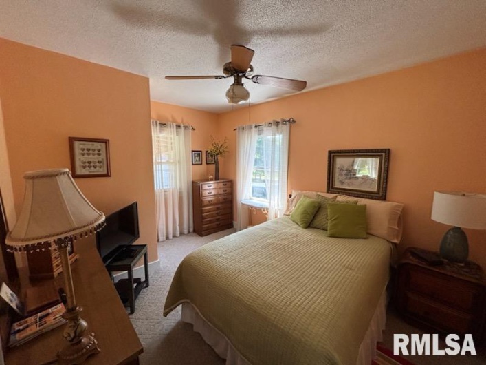 814 3RD Street, Rosiclare, Illinois 62982, 2 Bedrooms Bedrooms, 0 ,1 BathroomBathrooms,Residential,For Sale,3RD,0,RMAPA1263931