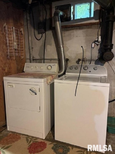 814 3RD Street, Rosiclare, Illinois 62982, 2 Bedrooms Bedrooms, 0 ,1 BathroomBathrooms,Residential,For Sale,3RD,0,RMAPA1263931