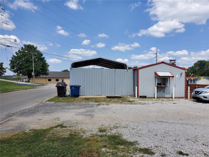 2453 State Street, Chester, Illinois 62233, ,Commercial Sale,For Sale,State,MAR19057082