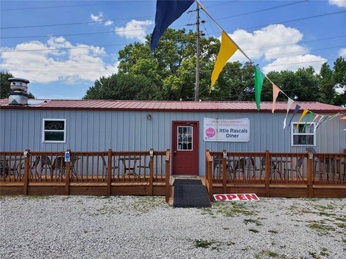 2453 State Street, Chester, Illinois 62233, ,Commercial Sale,For Sale,State,MAR19057082
