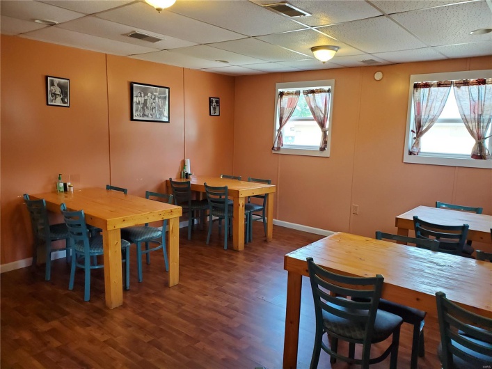 2453 State Street, Chester, Illinois 62233, ,Commercial Sale,For Sale,State,MAR19057082