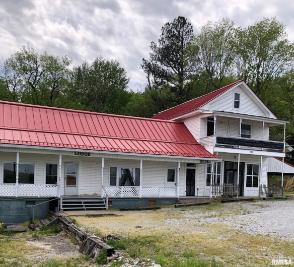 1073 Bay City Road, Golconda, Illinois 62938, 5 Bedrooms Bedrooms, 0 ,2 BathroomsBathrooms,Residential,For Sale,Bay City,0,RMAEB440889