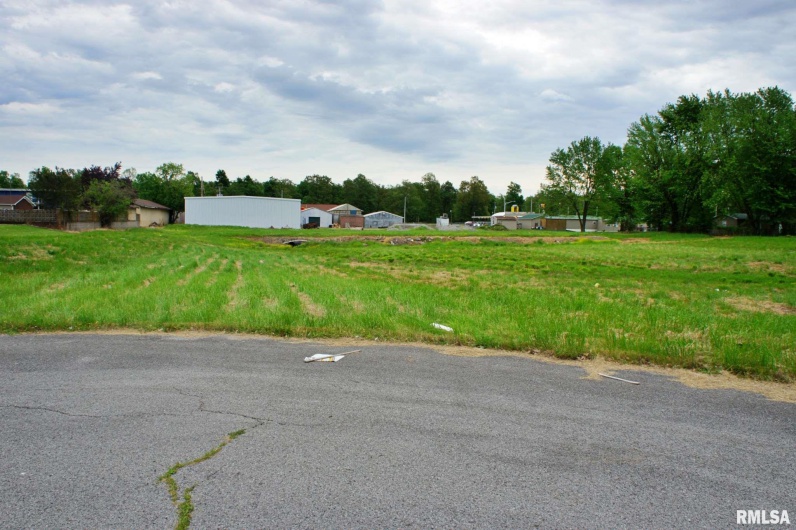 000 Rushing Drive, Metropolis, Illinois 62960, 0 , 0 ,0,Land,For Sale,Rushing,0,RMAEB434138