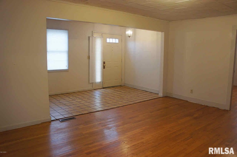 521 VINE Street, Vienna, Illinois 62995, 0 , 0 ,0,Commercial Sale,For Sale,VINE,0,RMAEB424750