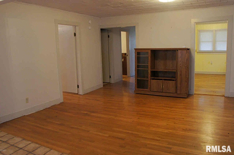 521 VINE Street, Vienna, Illinois 62995, 0 , 0 ,0,Commercial Sale,For Sale,VINE,0,RMAEB424750