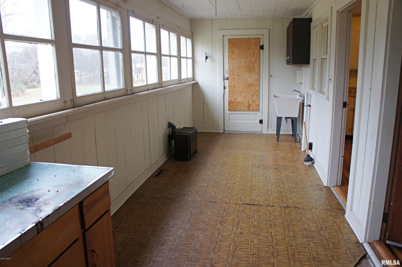 521 VINE Street, Vienna, Illinois 62995, 0 , 0 ,0,Commercial Sale,For Sale,VINE,0,RMAEB424750