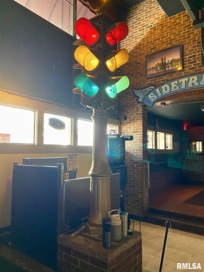 608-610 ILLINOIS Avenue, Carbondale, Illinois 62901, 0 , 0 ,0,Commercial Sale,For Sale,ILLINOIS,0,RMAEB435140