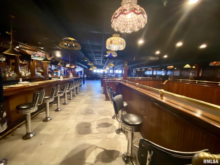 608-610 ILLINOIS Avenue, Carbondale, Illinois 62901, 0 , 0 ,0,Commercial Sale,For Sale,ILLINOIS,0,RMAEB435140