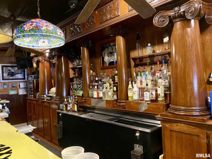 608-610 ILLINOIS Avenue, Carbondale, Illinois 62901, 0 , 0 ,0,Commercial Sale,For Sale,ILLINOIS,0,RMAEB435140