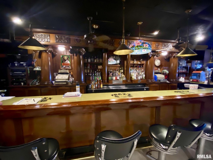 608-610 ILLINOIS Avenue, Carbondale, Illinois 62901, 0 , 0 ,0,Commercial Sale,For Sale,ILLINOIS,0,RMAEB435140