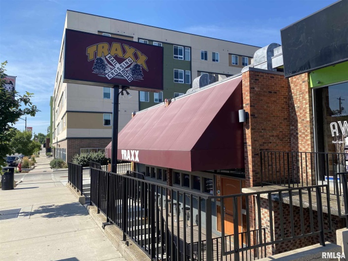 608-610 ILLINOIS Avenue, Carbondale, Illinois 62901, 0 , 0 ,0,Commercial Sale,For Sale,ILLINOIS,0,RMAEB435140