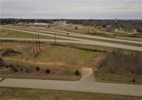 0 West Outer Road and US 67 S, Poplar Bluff, Missouri 63901, ,Land,For Sale,West Outer Road and US 67 S,MAR21088855